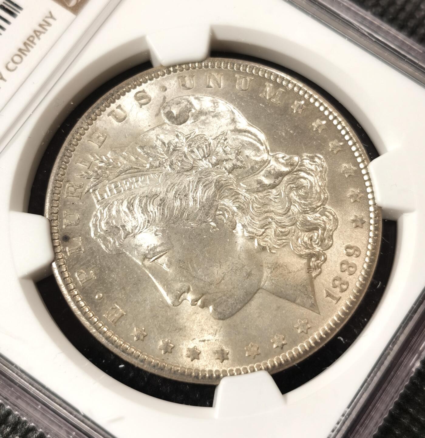  甄臻铺-美国银币专场-世界币章拍卖（第17期），送拍享返佣金等优惠多多 NGC-MS63 1889年美国摩根银币