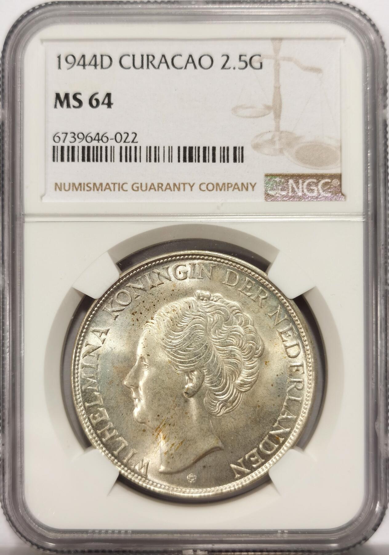 博洋堂世界钱币拍卖第123期（全场包邮） 1944年荷属库拉索威廉明娜2.5盾大银币NGC-MS64，原汁原味老包浆，包浆醇厚润泽又犀利，状态极佳。