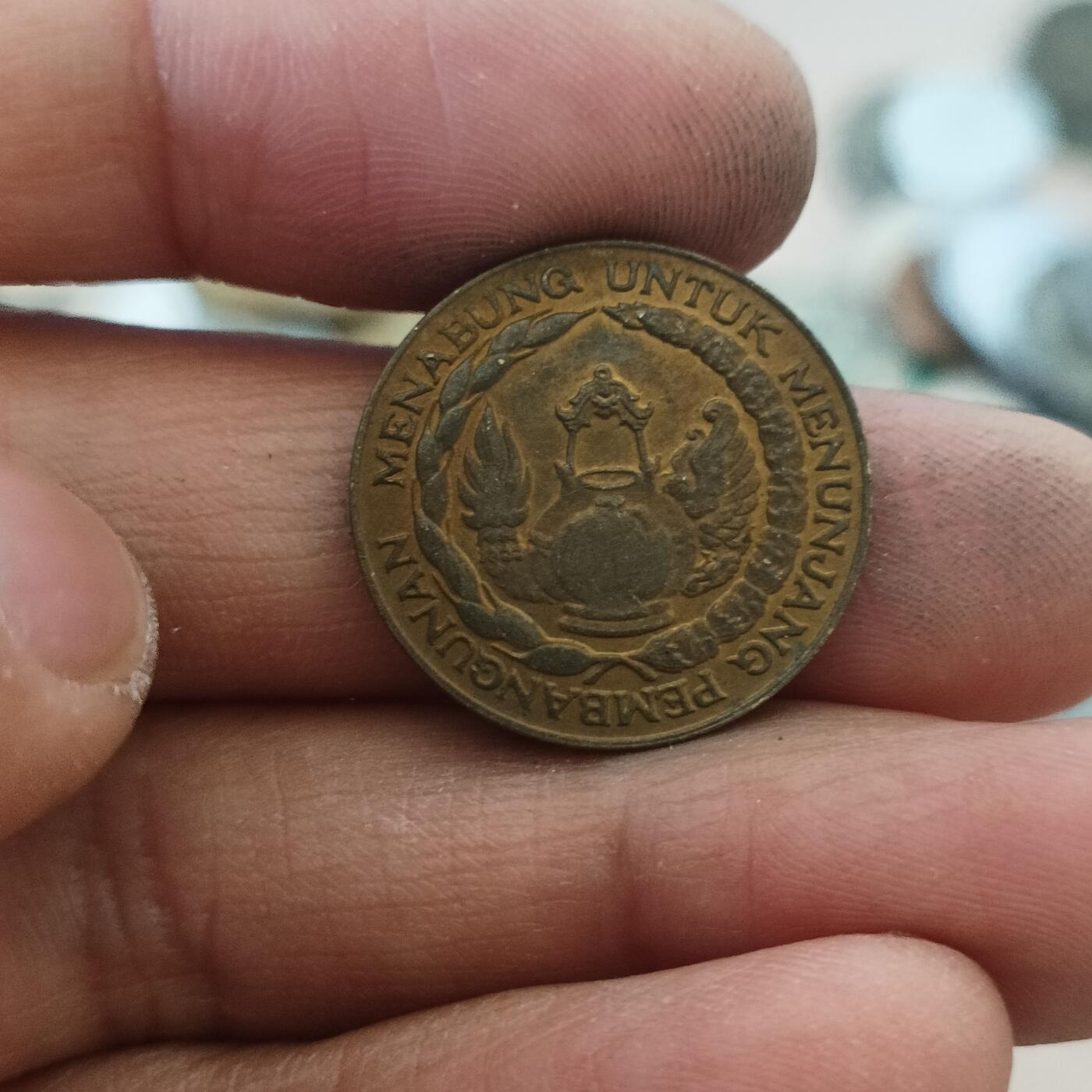 泡泡币外币第三十五场可代拍15038385335微信 印尼74年十分