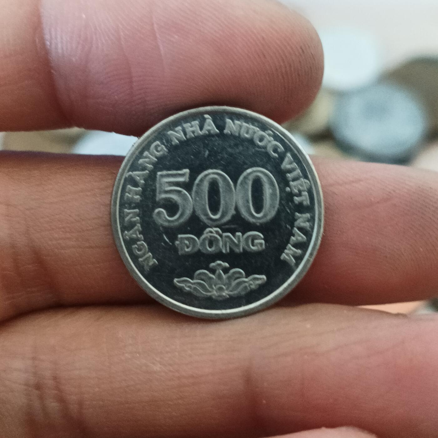 泡泡币外币第三十五场可代拍15038385335微信 越南500