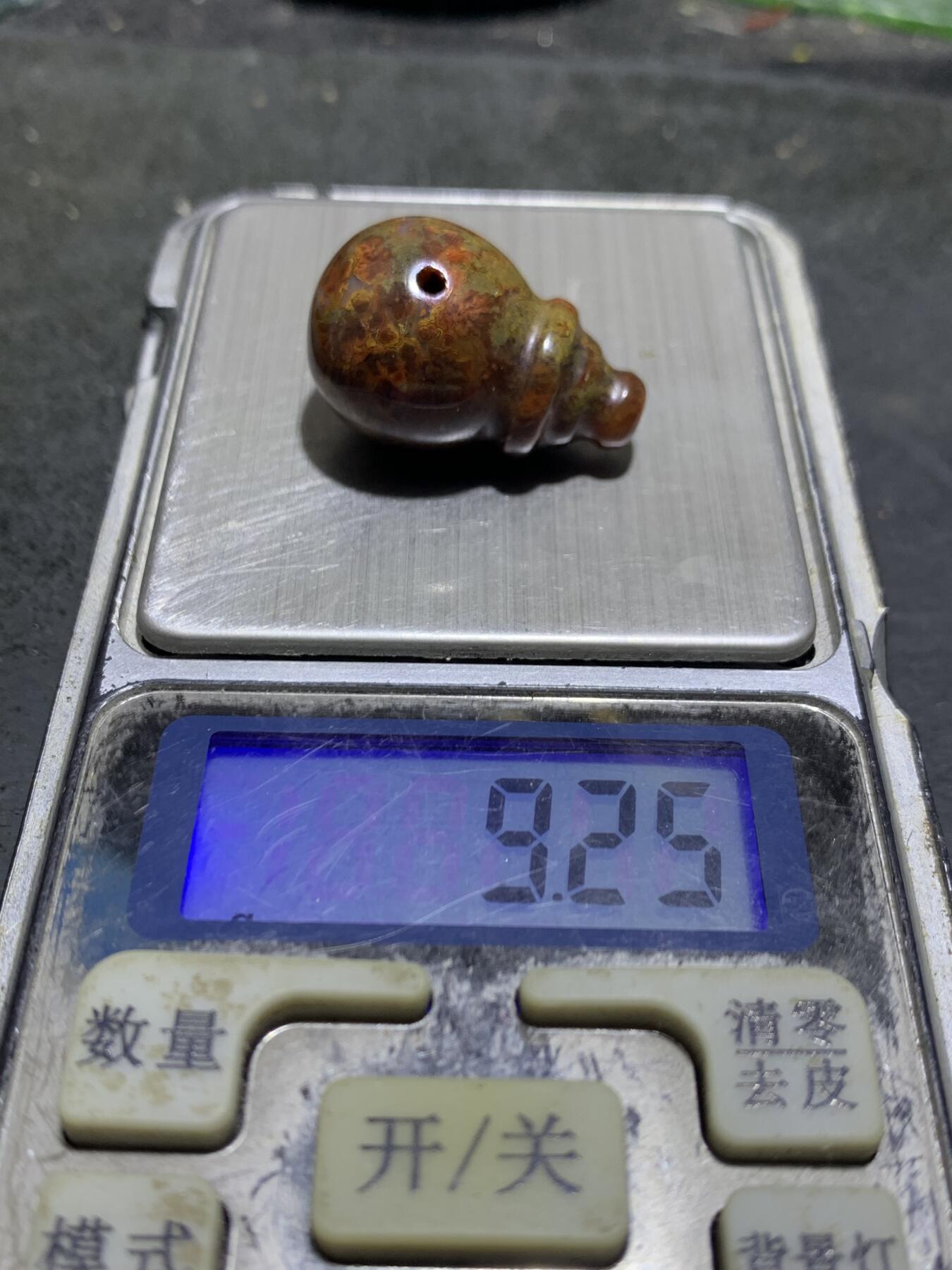精美高玉化草花纹战国红玛瑙一体佛头三通一个！