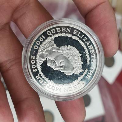 泡泡币外币第三十六场可代拍15038385335微信 - 英国5镑精制大银币