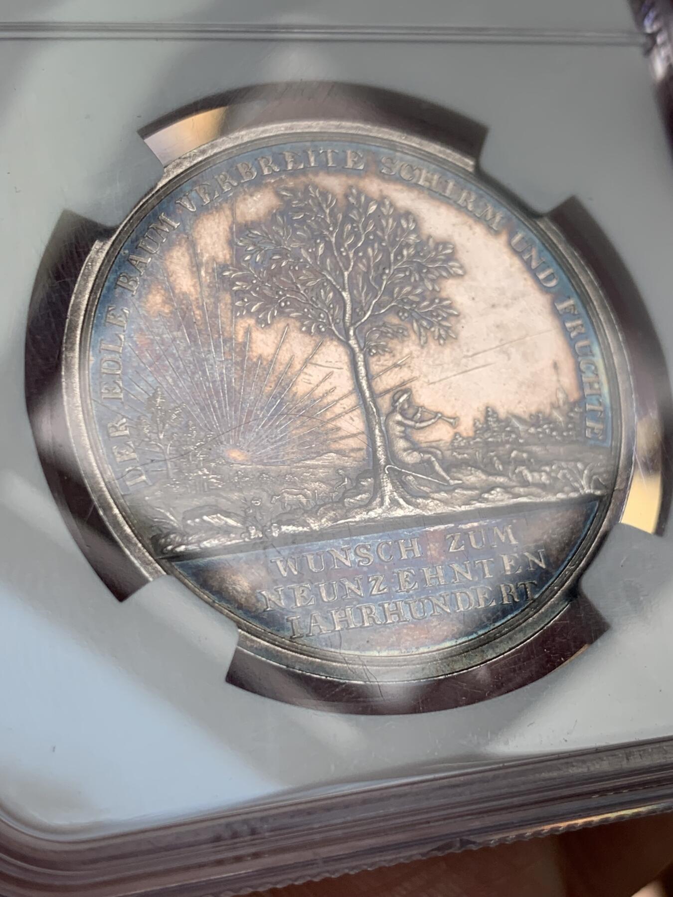 《竞宝斋》第382场 周日，周一，周二 3场连拍 （全场包邮） NGC UNC 德国1799年新世纪美好祝愿银章 纪念时光飞逝未来可期 名家Loos作品 PL底板 五彩包浆 精美迷人