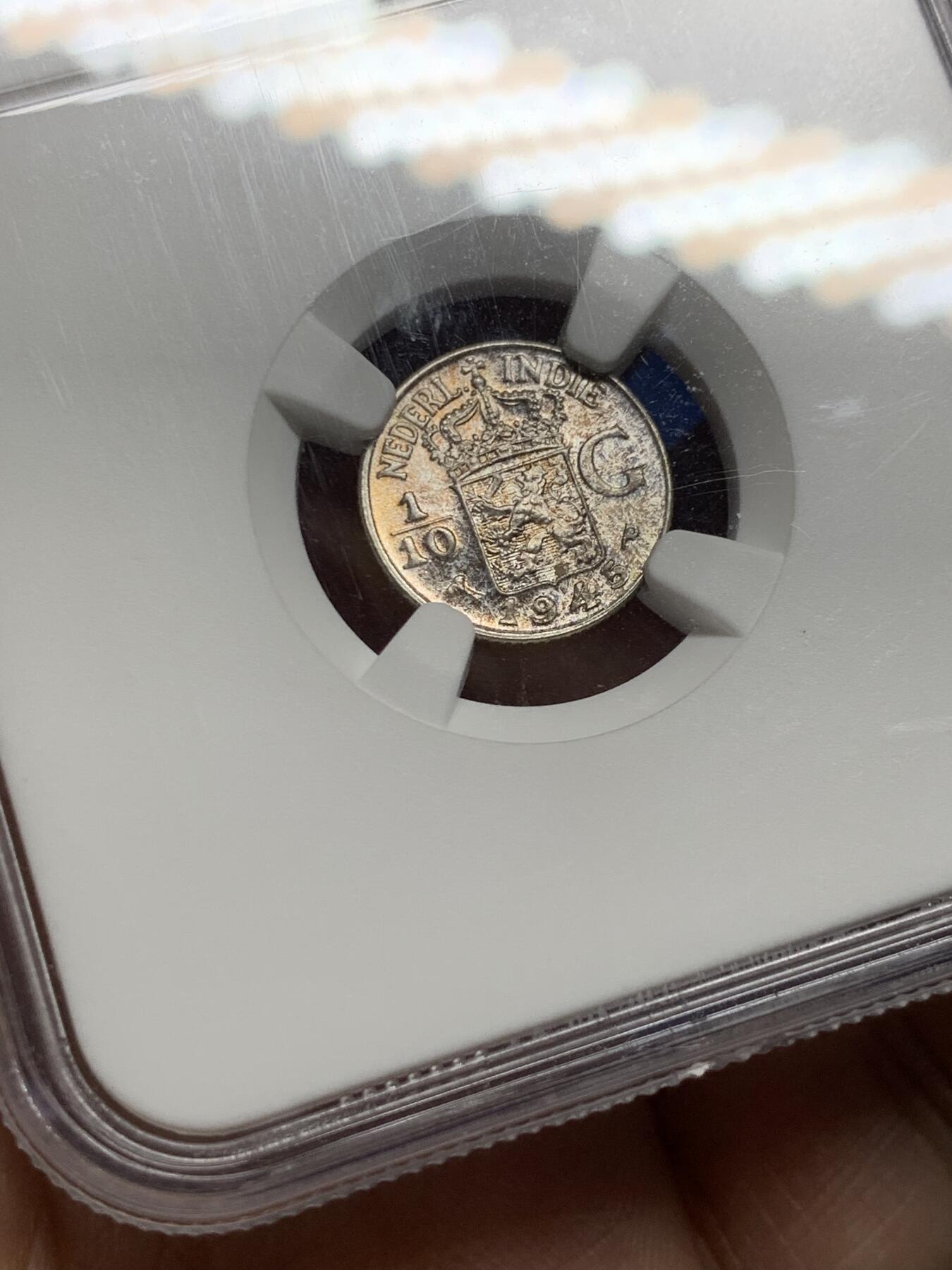 《竞宝斋》第382场 周日，周一，周二 3场连拍 （全场包邮） NGC MS66 荷属东印度群岛（现印尼）1945年1/10盾小银币 高分稀少 卷首彩