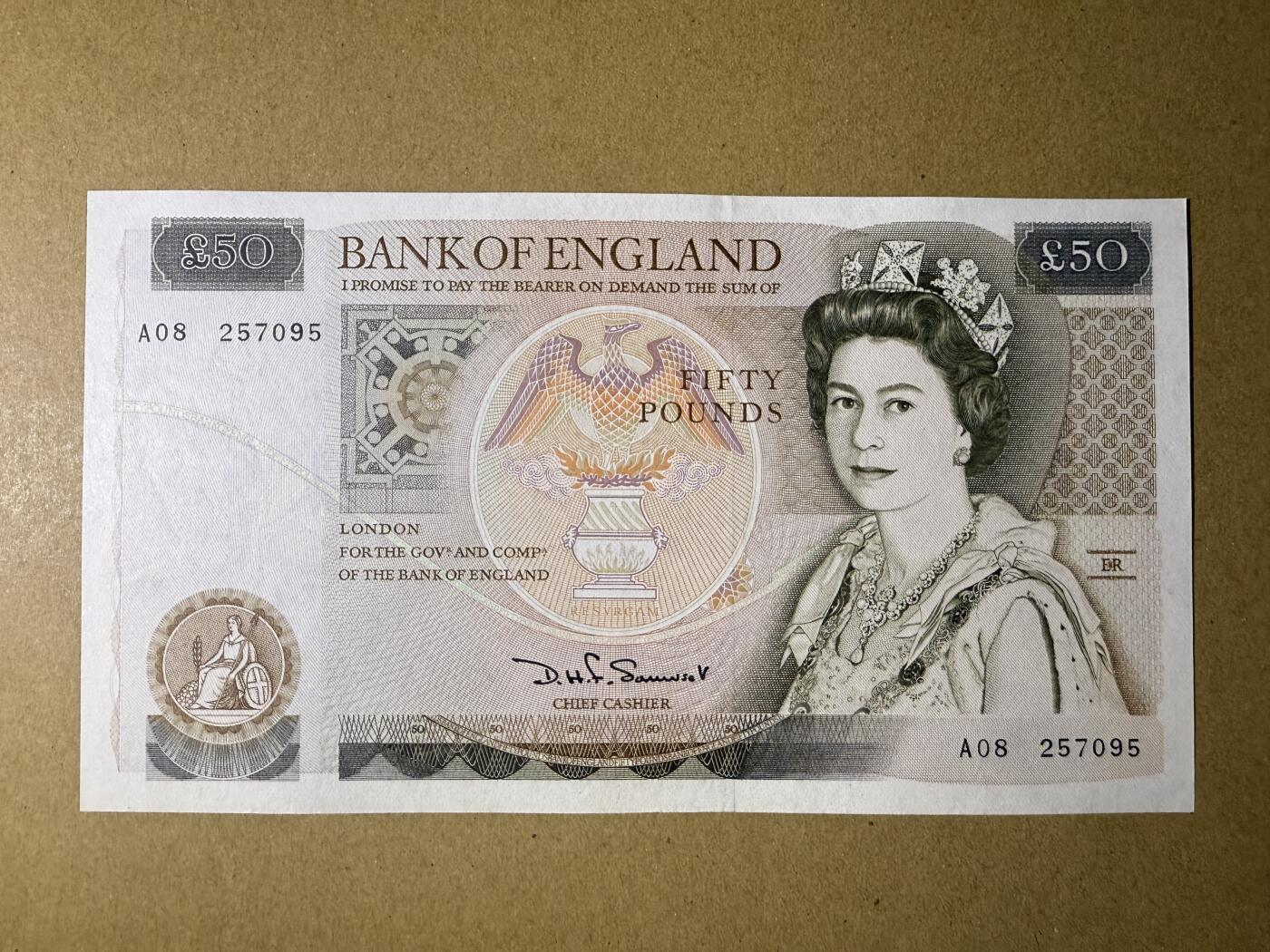 《艾美收藏》周日外币畅拍场 英格兰50镑 UNC D序列 A08冠 顶部有一处轻微荧光 无4