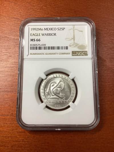 长老汇蛇年精选第十二场拍卖 1992Mo 墨西哥雄鹰战士25比索银币，NGC MS66，更高33枚，国内少见
