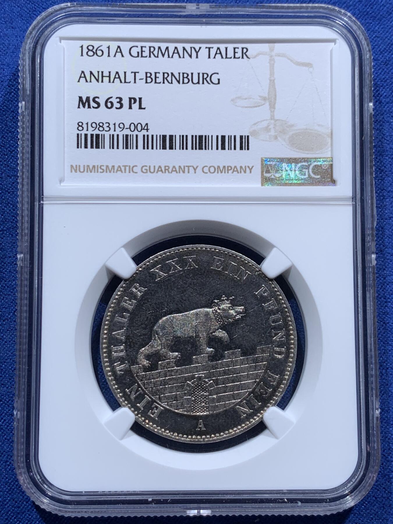 《竞宝斋》第382场 周日，周一，周二 3场连拍 （全场包邮） 冠军分 NGC MS63PL 德国 1861年 泰勒 安哈特矿业泰勒小熊爬墙 银币 发行量最少的年份 流通充分 PL 品相难得一见