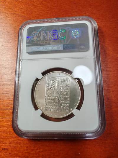 长老汇蛇年精选第十二场拍卖 2004 捷克克拉丽丝圣经425周年纪念200克朗银币，NGC MS65分，唯一冠军分，10975枚，外网2000元以上