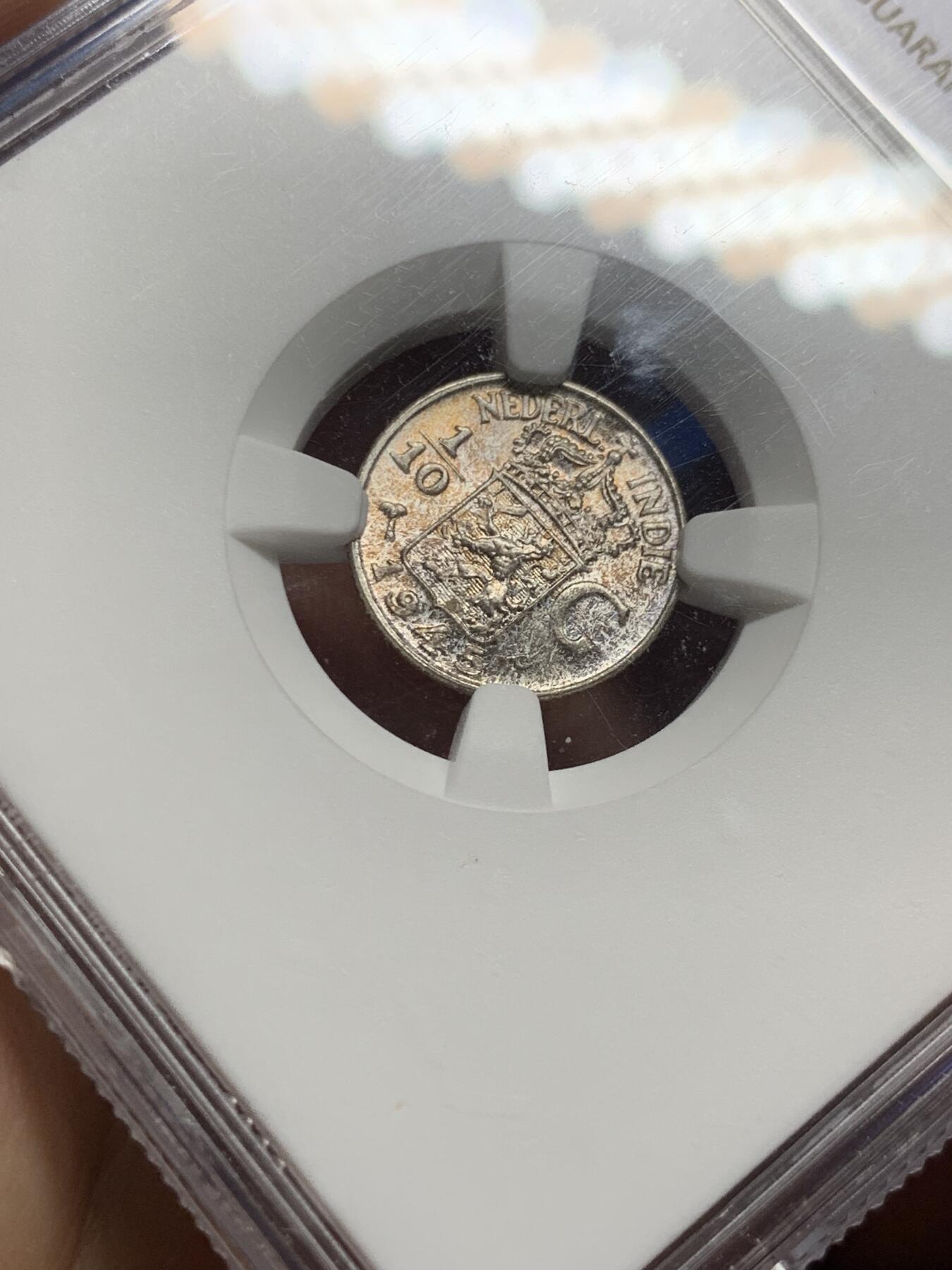 《竞宝斋》第382场 周日，周一，周二 3场连拍 （全场包邮） NGC MS66 荷属东印度群岛（现印尼）1945年1/10盾小银币 高分稀少 卷首彩