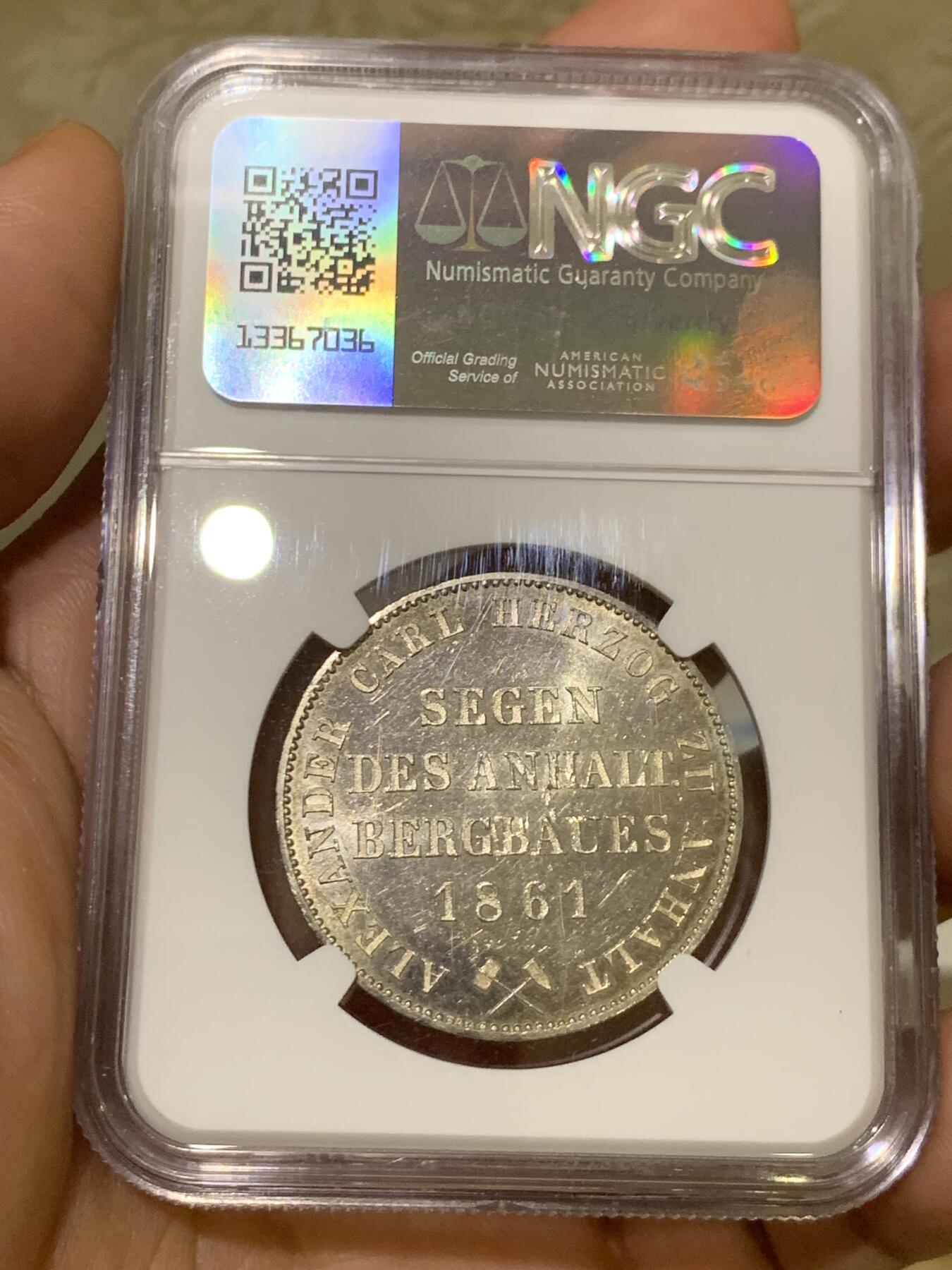 《竞宝斋》第382场 周日，周一，周二 3场连拍 （全场包邮） 冠军分 NGC MS63PL 德国 1861年 泰勒 安哈特矿业泰勒小熊爬墙 银币 发行量最少的年份 流通充分 PL 品相难得一见
