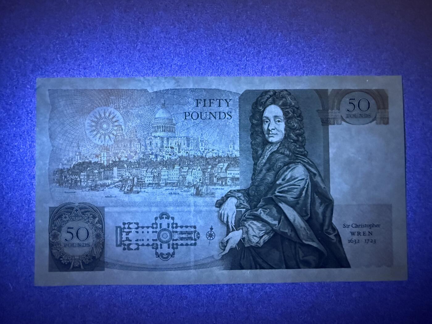 《艾美收藏》周日外币畅拍场 英格兰50镑 UNC D序列 A08冠 顶部有一处轻微荧光 无4