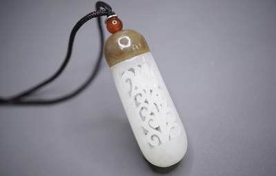 玉石翡翠玛瑙｜拍卖专场 明清风｜苏工和田玉香囊挂件