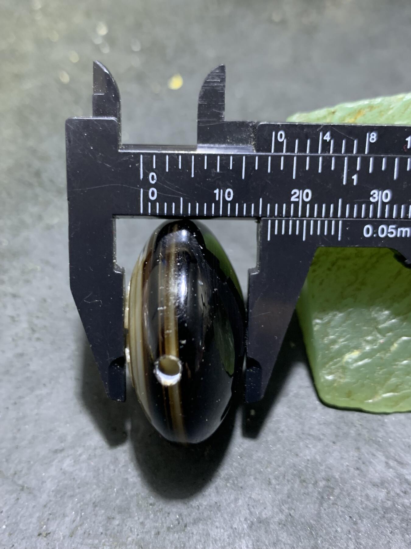 精品药师玛瑙手工雕刻禅字板珠（背云）一颗