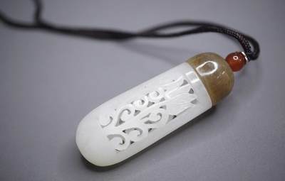 玉石翡翠玛瑙｜拍卖专场 明清风｜苏工和田玉香囊挂件