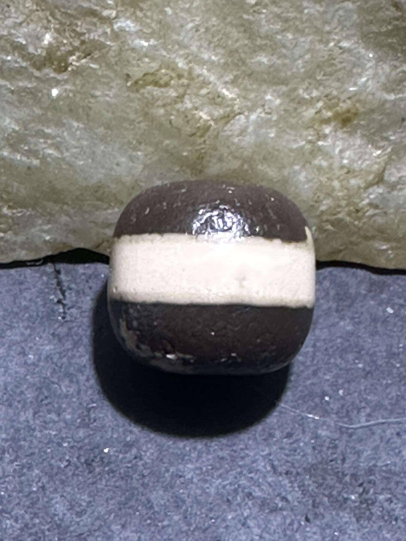 精品藏传一线玛瑙天珠一颗，，