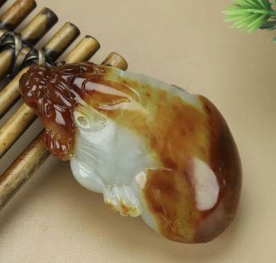 玉石翡翠玛瑙｜拍卖专场 和田玉红油皮招财貔貅手把件｜配国检证书