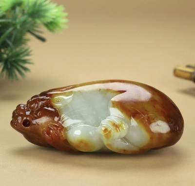 玉石翡翠玛瑙｜拍卖专场 和田玉红油皮招财貔貅手把件｜配国检证书