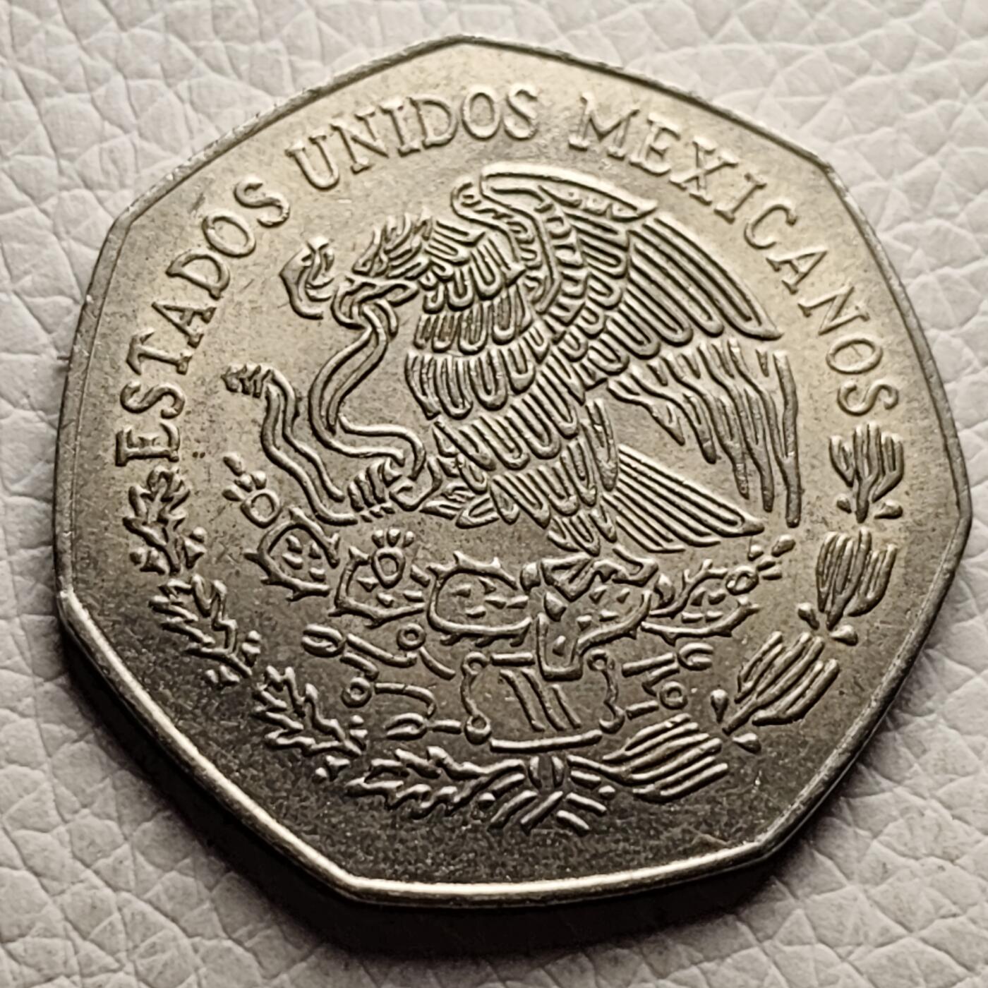 泉币菌-第27场-中外散币乐园 墨西哥1977年10比索硬币 镍币，国父伊达尔戈，30.5mm