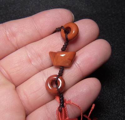 玉石翡翠玛瑙｜拍卖专场 正宗红色缠丝玛瑙小元宝与小圈圈多宝串