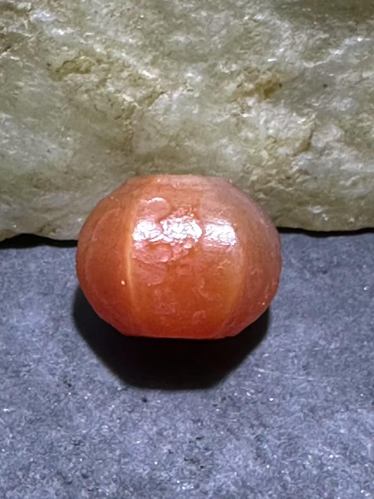 精美高玉化风化纹玛瑙六棱南瓜算盘珠一颗
