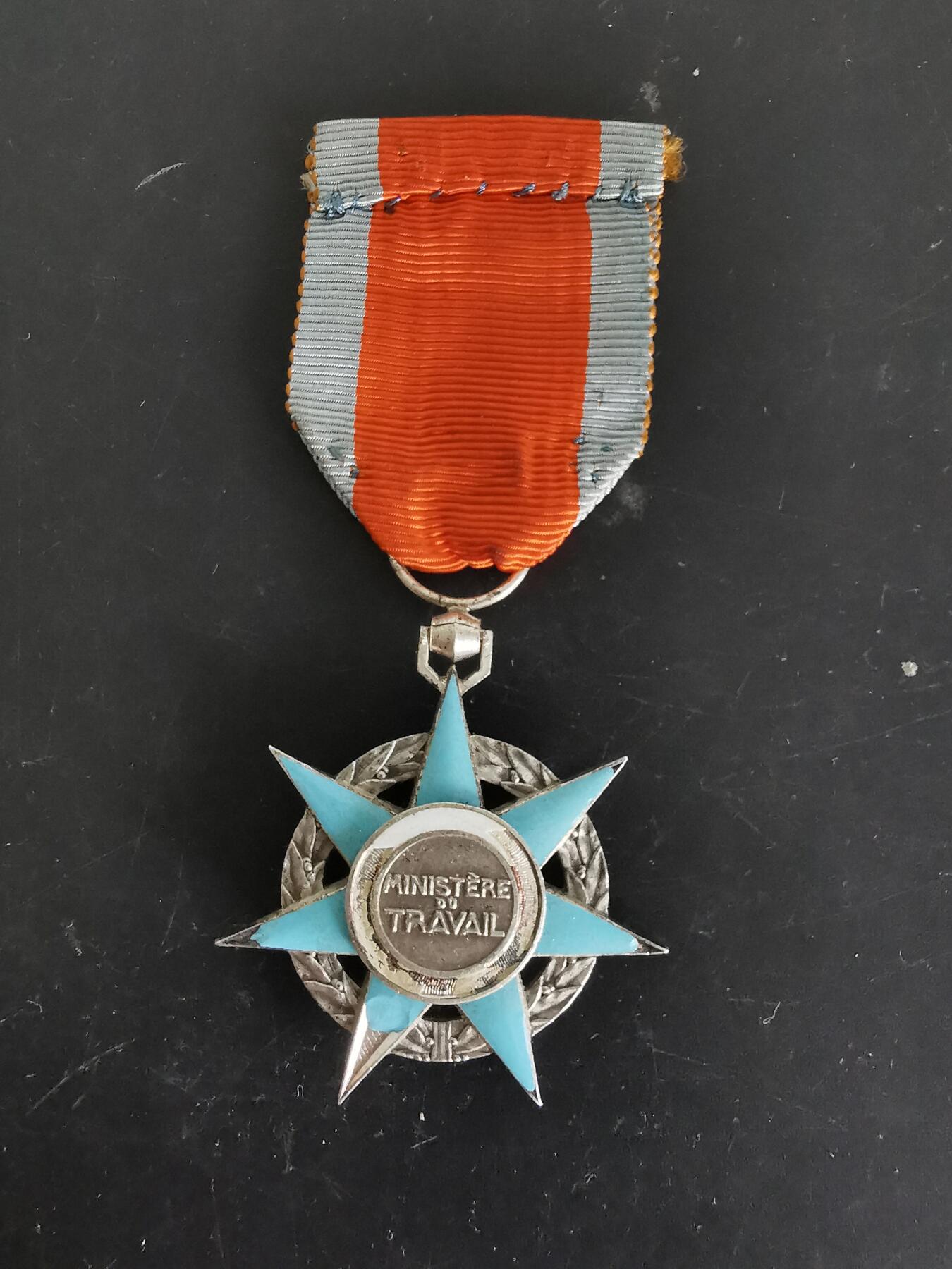 老王徽章第121期