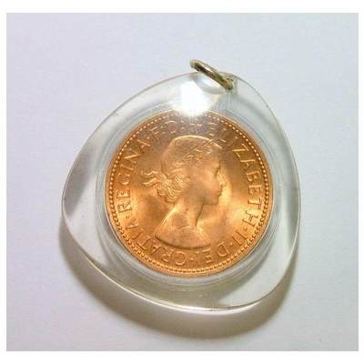 英国1967年 伊丽莎白高浮雕精制币章心形吊坠 36MM - 英国1967年 伊丽莎白高浮雕精制币章心形吊坠 36MM
