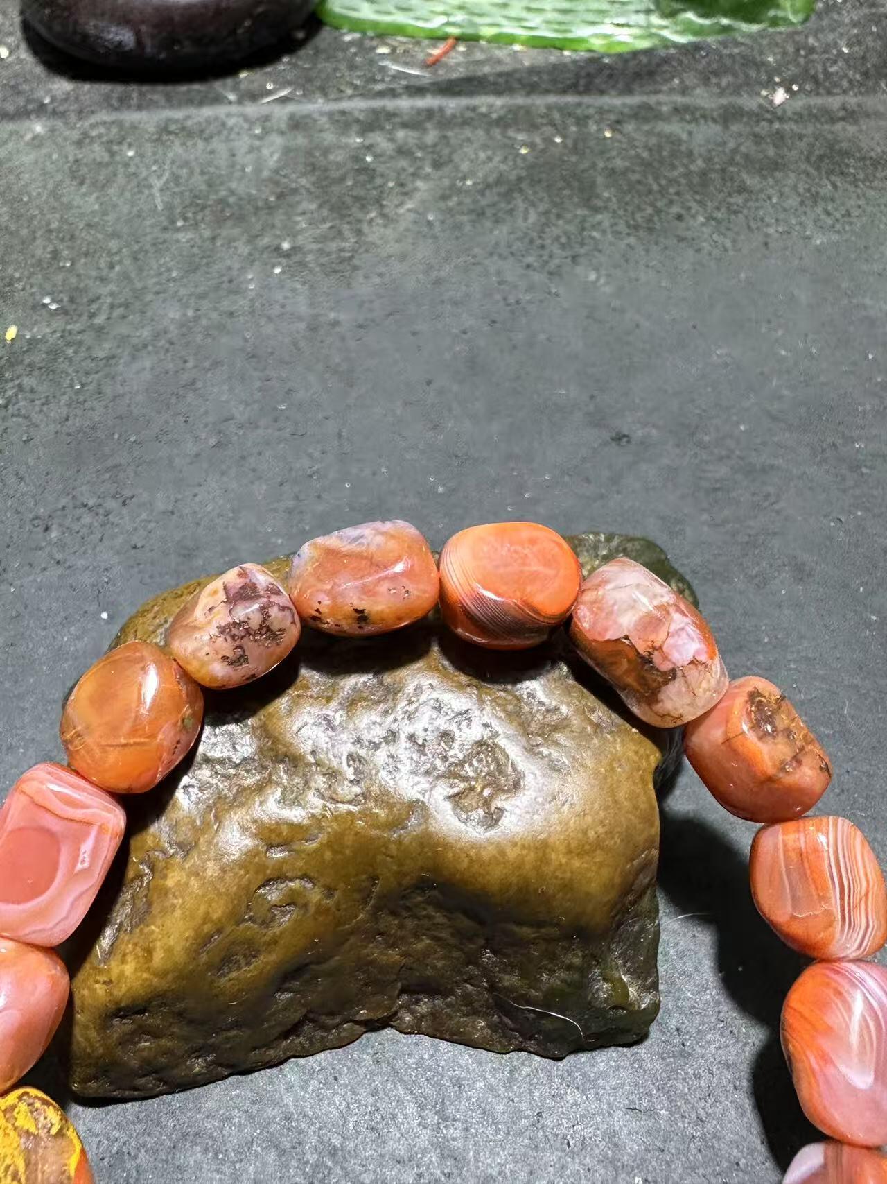 川料红黄原皮包浆料南红玛瑙随形单圈手串一条