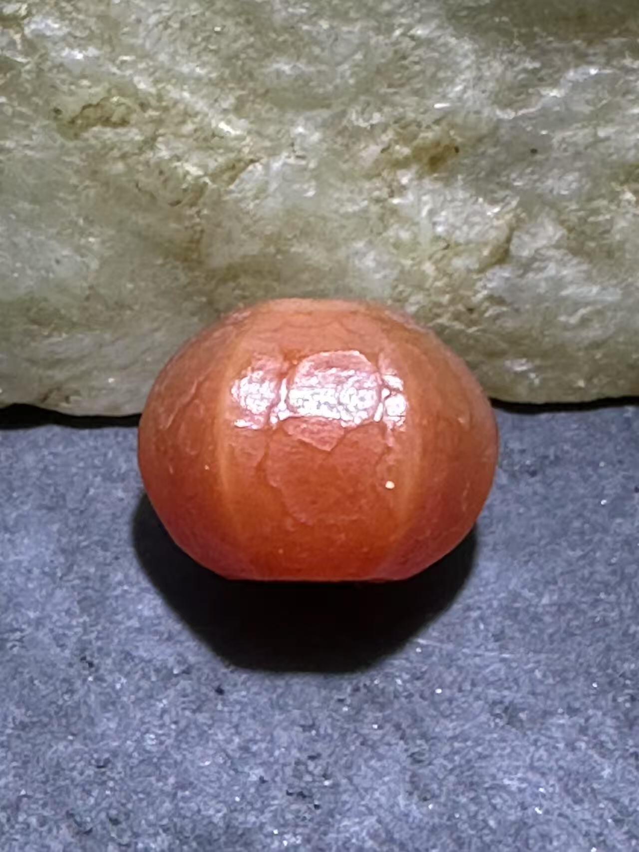 精美高玉化风化纹玛瑙六棱南瓜算盘珠一颗