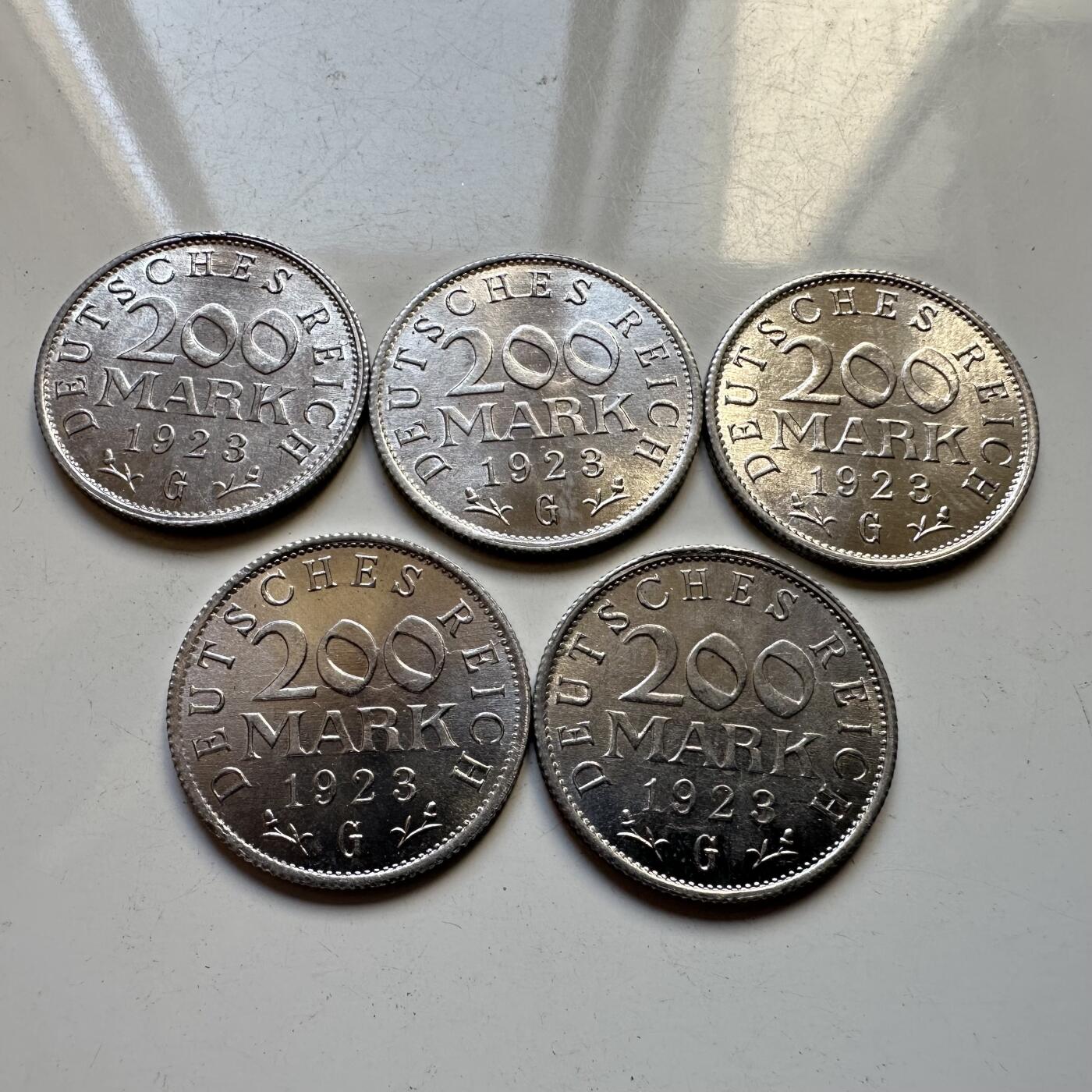 🌹外币初藏🌹🐯2025年第53场  每周二四六晚8️⃣点 接代拍 魏玛1923年200马克 原光5枚