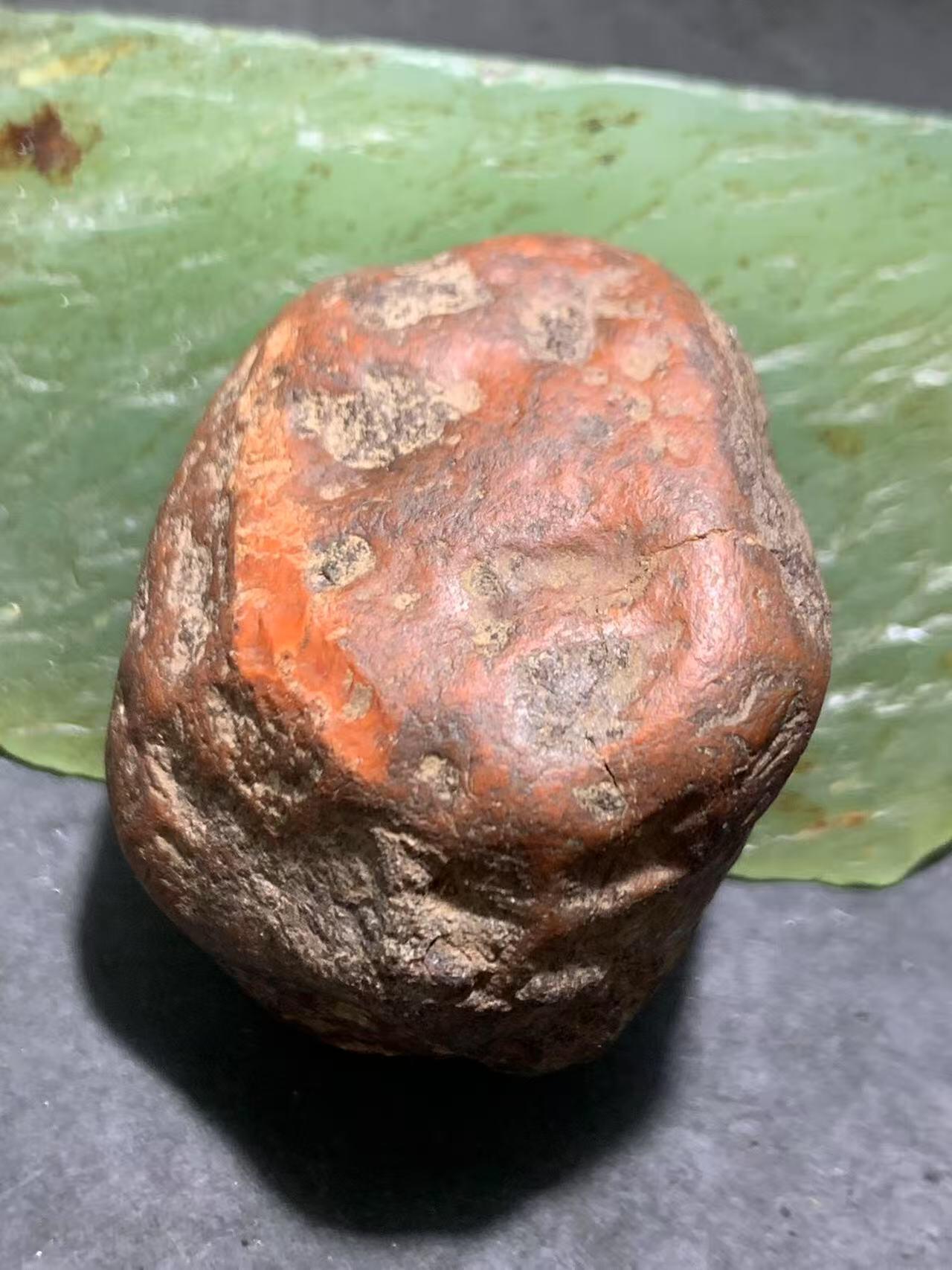 精美铁红皮开窗料冰飘柿子红南红玛瑙原石一颗