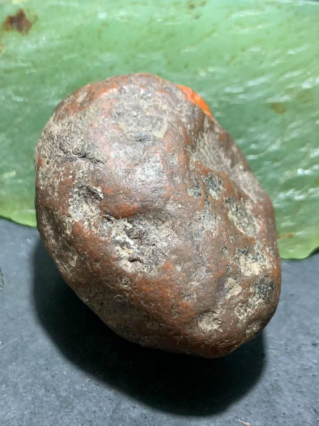 精美铁红皮开窗料冰飘柿子红南红玛瑙原石一颗