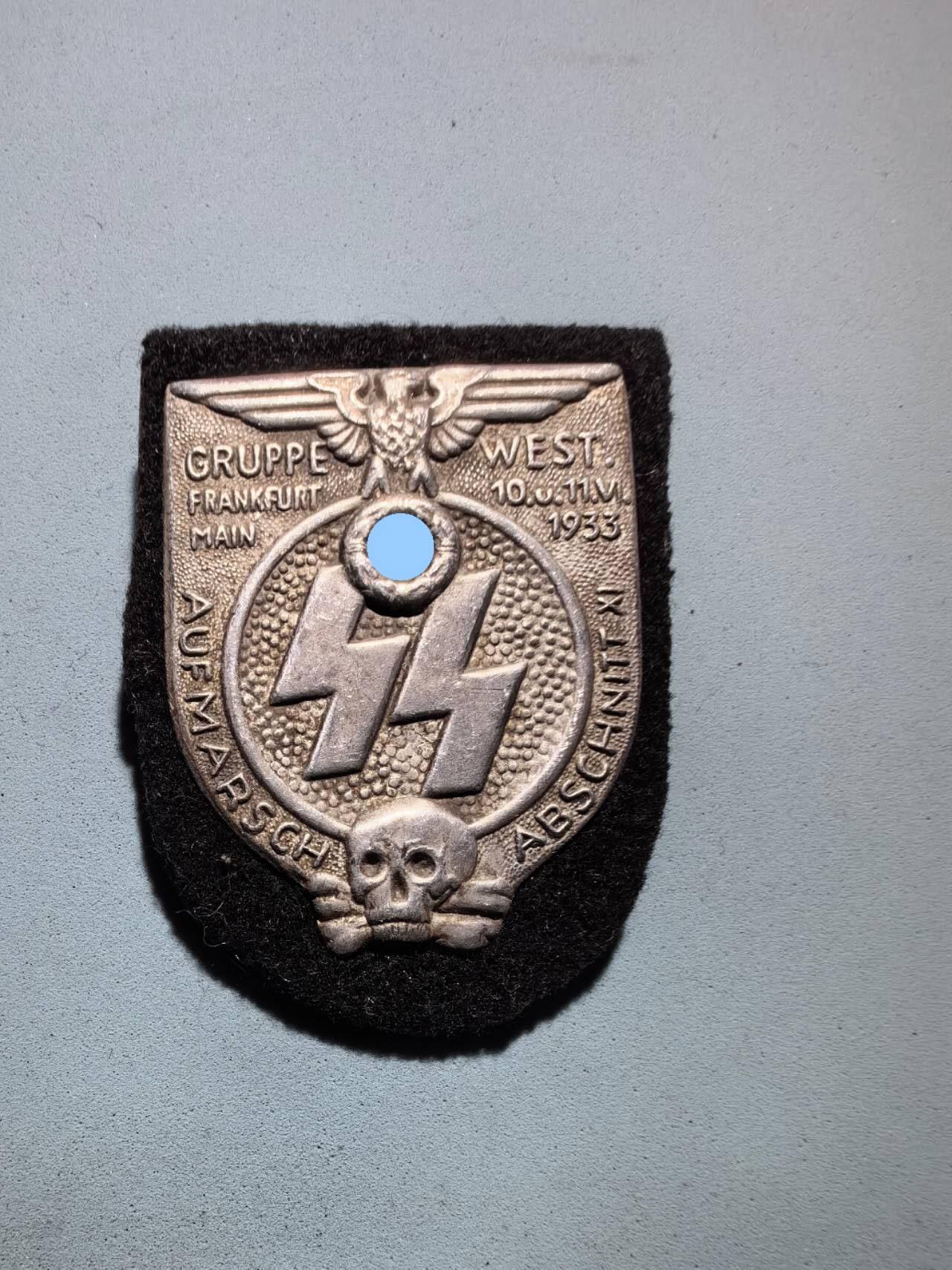 盛世勋华——号角文化勋章邮票专场拍卖第273期 德国（1939）党卫队（SS）西部大区法兰克福1933年第11届大游行纪念证章 极为少见
