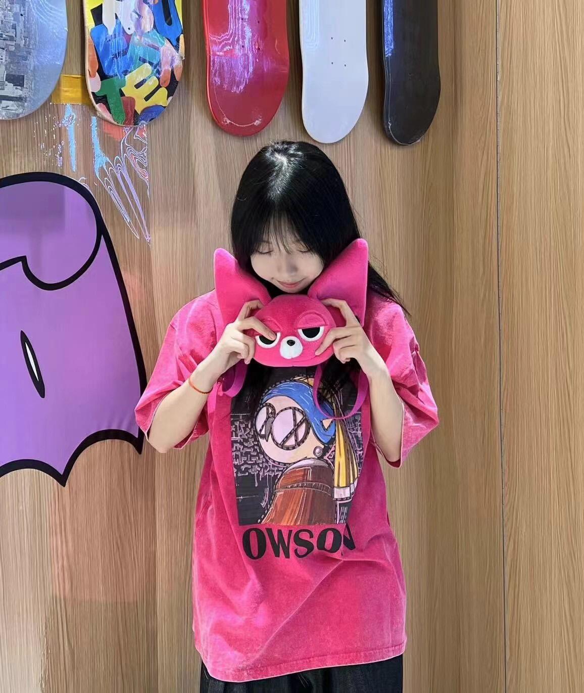 零元拍：艺术家 WAIWAI  OWSON 品牌 潮流T恤M码，颜色以实物为准