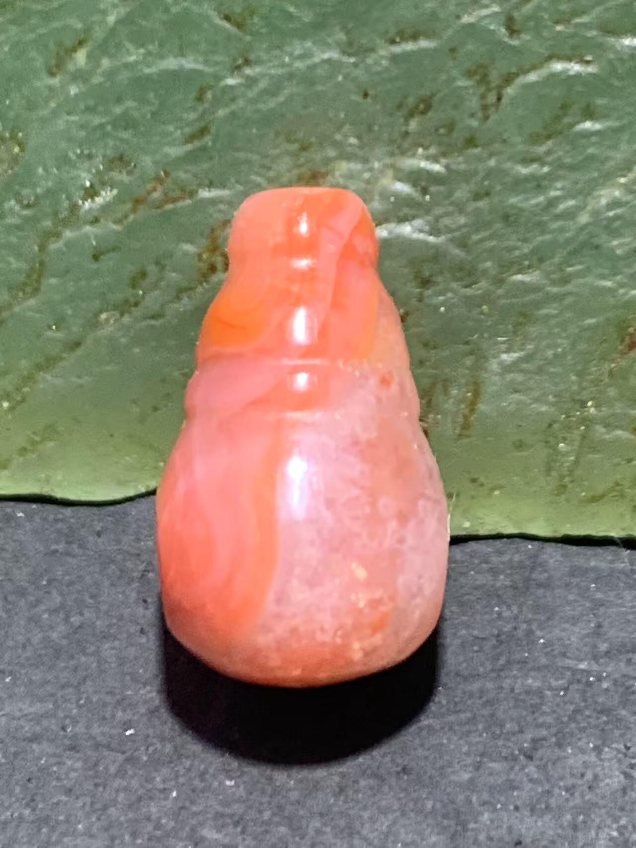 精美川料冰飘天眼纹南红玛瑙一体小佛头三通一个