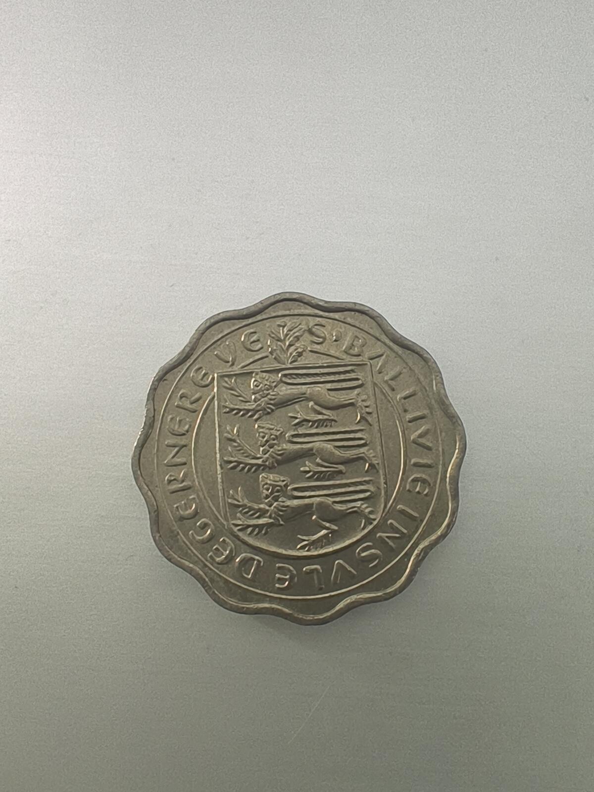 Krab外币市集Vol.10 根西岛1959年3便士-多边形