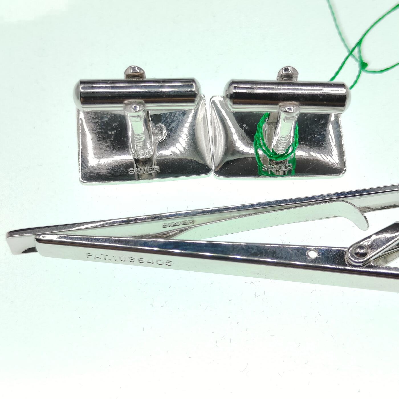 0元起拍勋章 第263期 咸鱼国勋章拍卖专场 5月28日（周三）下午6：00开始 日本纯银制领带夹袖扣一套带盒