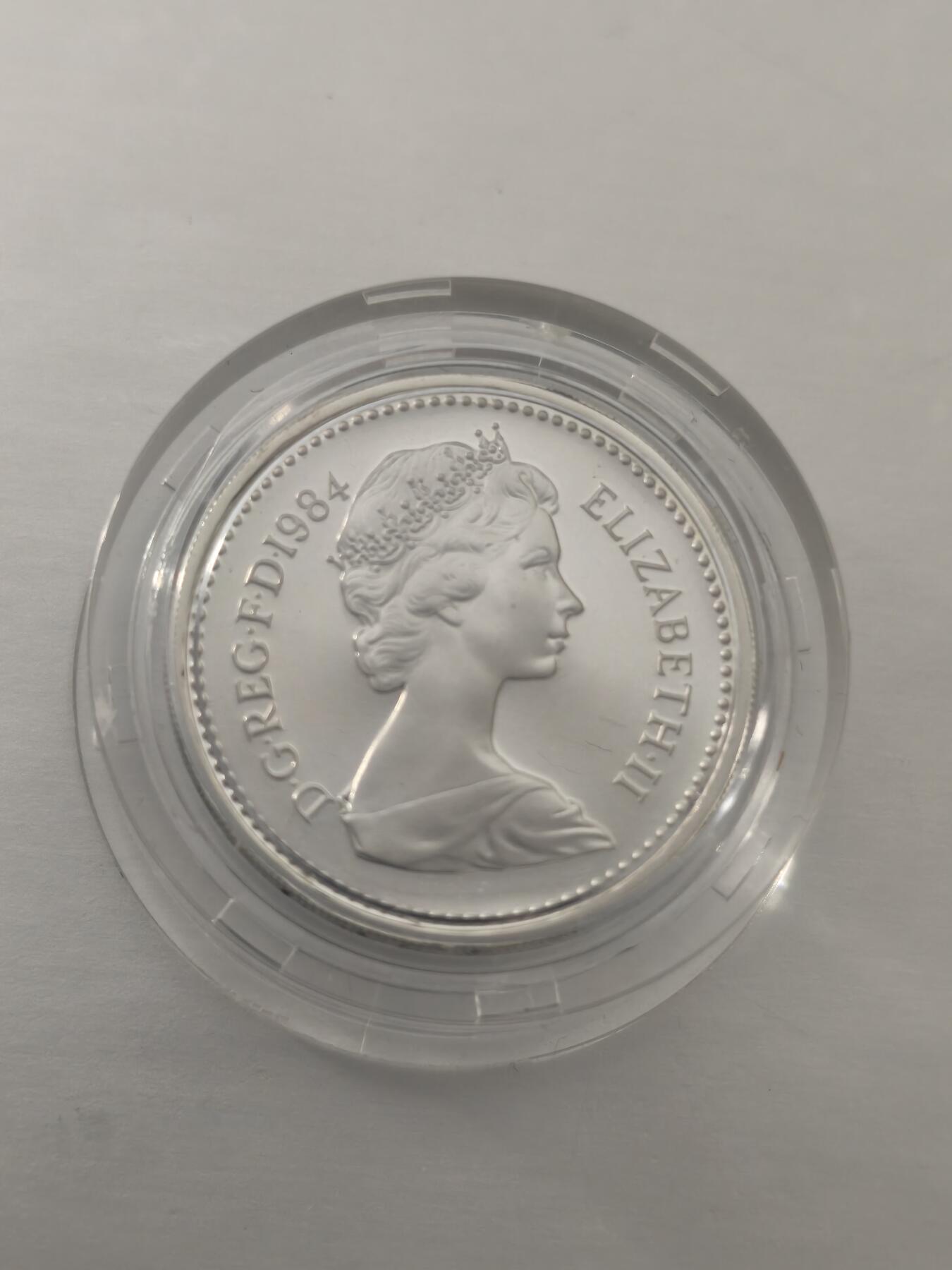 Krab外币市集Vol.10 英国1984年1镑银币