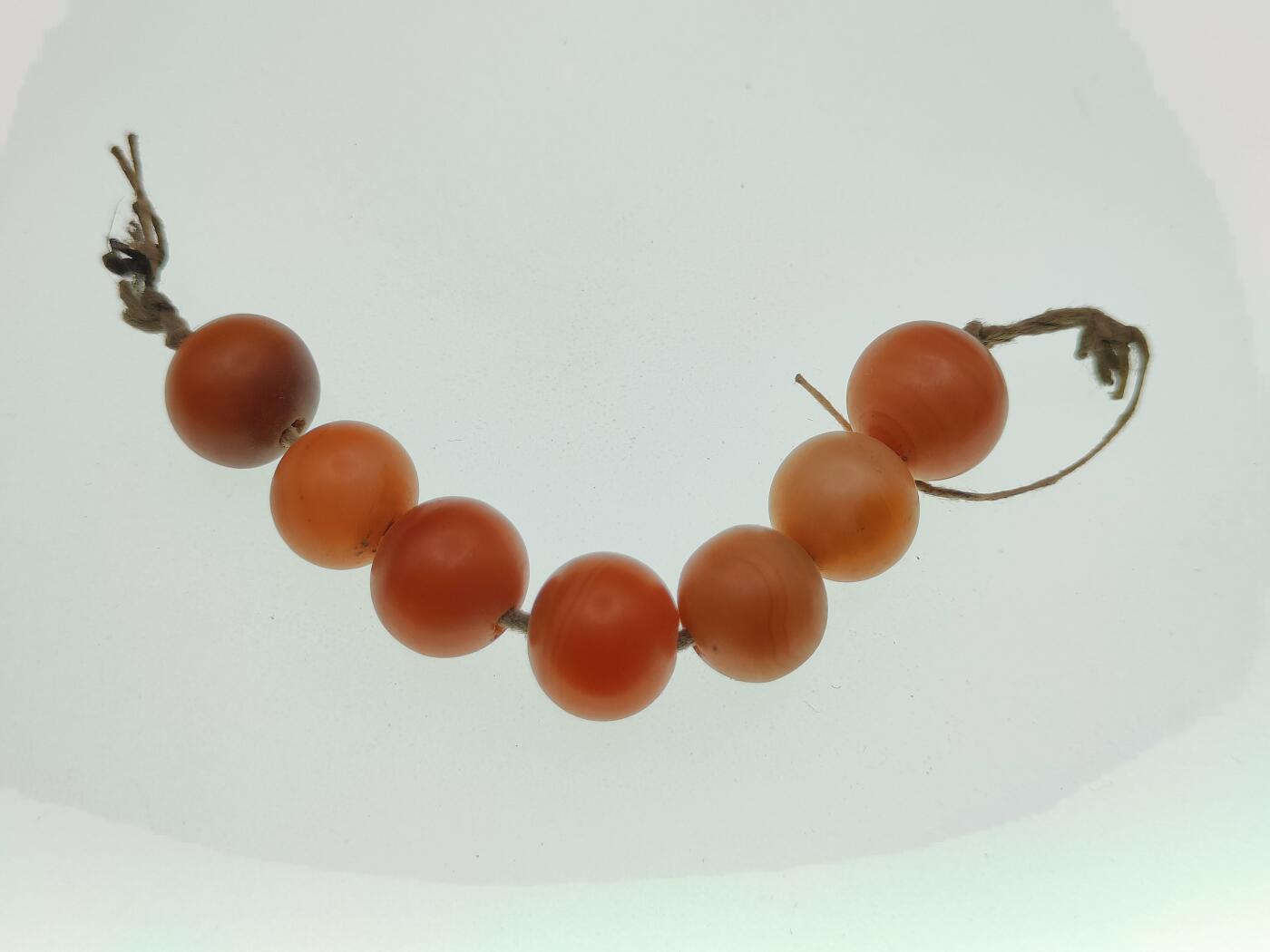 0元起拍勋章 第263期 咸鱼国勋章拍卖专场 5月28日（周三）下午6：00开始 日本大正时期 古董有机宝石珠子一组