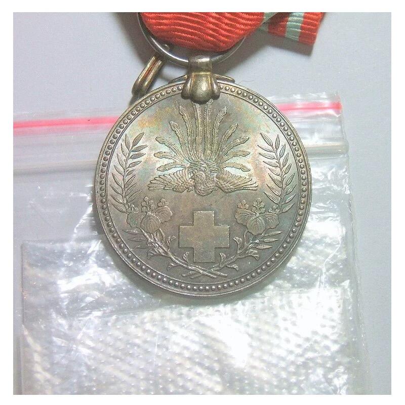 【旋风钱币】5月31日19:00准时开拍 精美欧洲币章 第三帝国钱币纸币等 全场包邮！ 【银】日本1888年明治21年红十字社高浮雕精制银章 带绶带原盒 30MM 13克