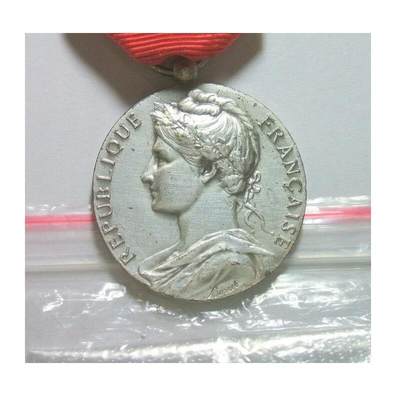 【银】法国1974年女神头像 高浮雕精制银章 带绶带 28MM 13克 - 【银】法国1974年女神头像 高浮雕精制银章 带绶带 28MM 13克