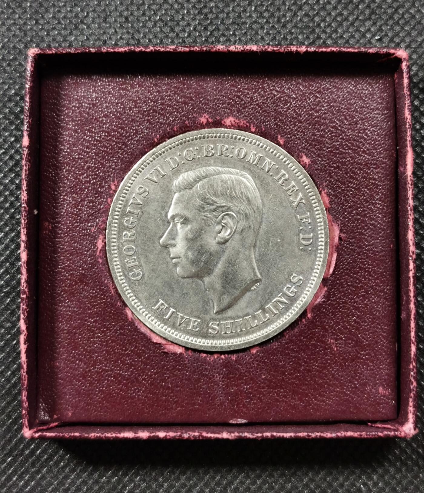  甄臻铺-世界币章拍卖（第19期），送拍享返佣金等优惠多多 1951年镍马剑，最后的马剑，盒证全