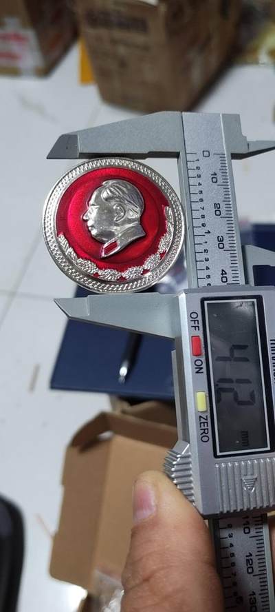 毛主席像章专场 🔥🔥🔥🔥毛主席像章，41.2毫米