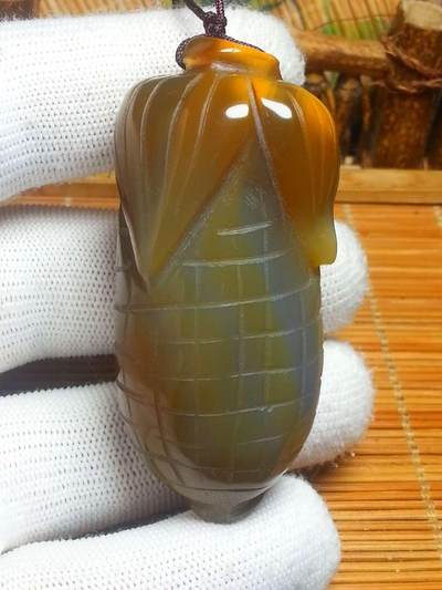 ❤️油润天然巴西玛瑙金玉满堂手把件(36020)规格64*28mm重量72g - ❤️油润天然巴西玛瑙金玉满堂手把件(36020)规格64*28mm重量72g