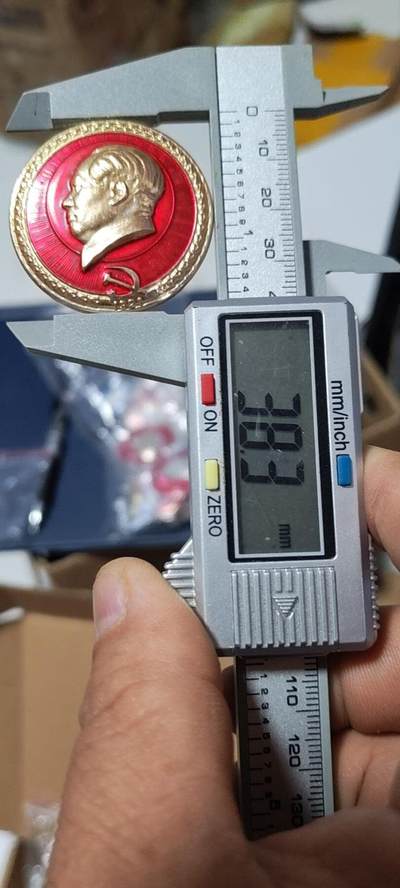 毛主席像章专场 🔥🔥🔥🔥毛主席像章，38.3毫米