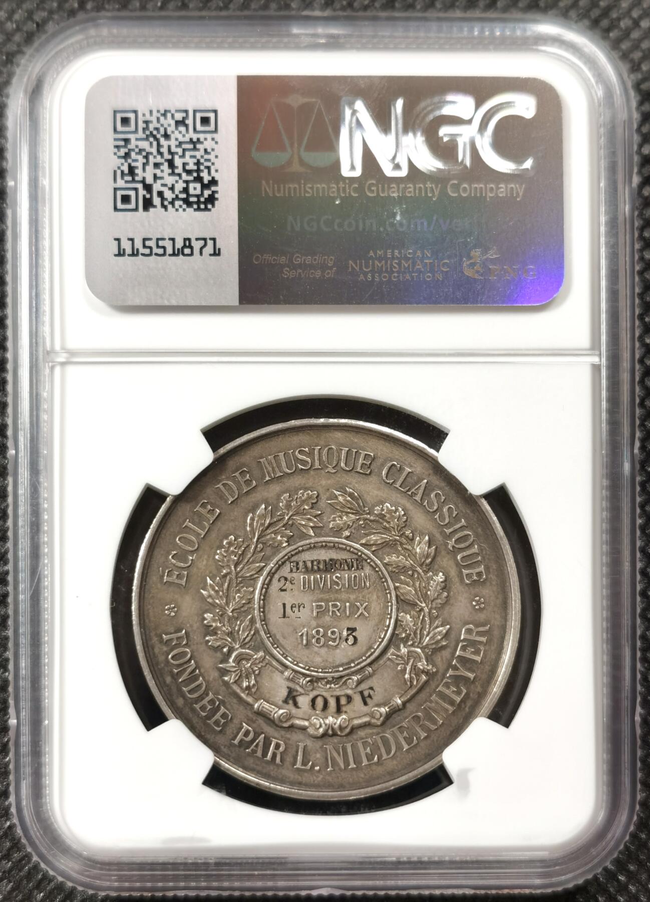  甄臻铺-世界币章拍卖（第19期），送拍享返佣金等优惠多多 NGC-MS63 1893年法国银质古典音乐学院奖章，直径37mm，正面是竖琴和植物纹饰，背面有“ÉCOLE DE MUSIQUE CLASSIQUE”字样和年份。适合收藏，成色不错