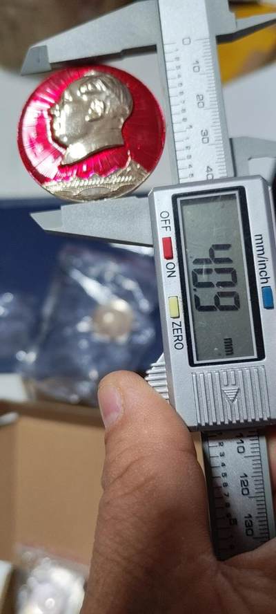 毛主席像章专场 🔥🔥宝塔山🔥🔥毛主席像章，40.9毫米