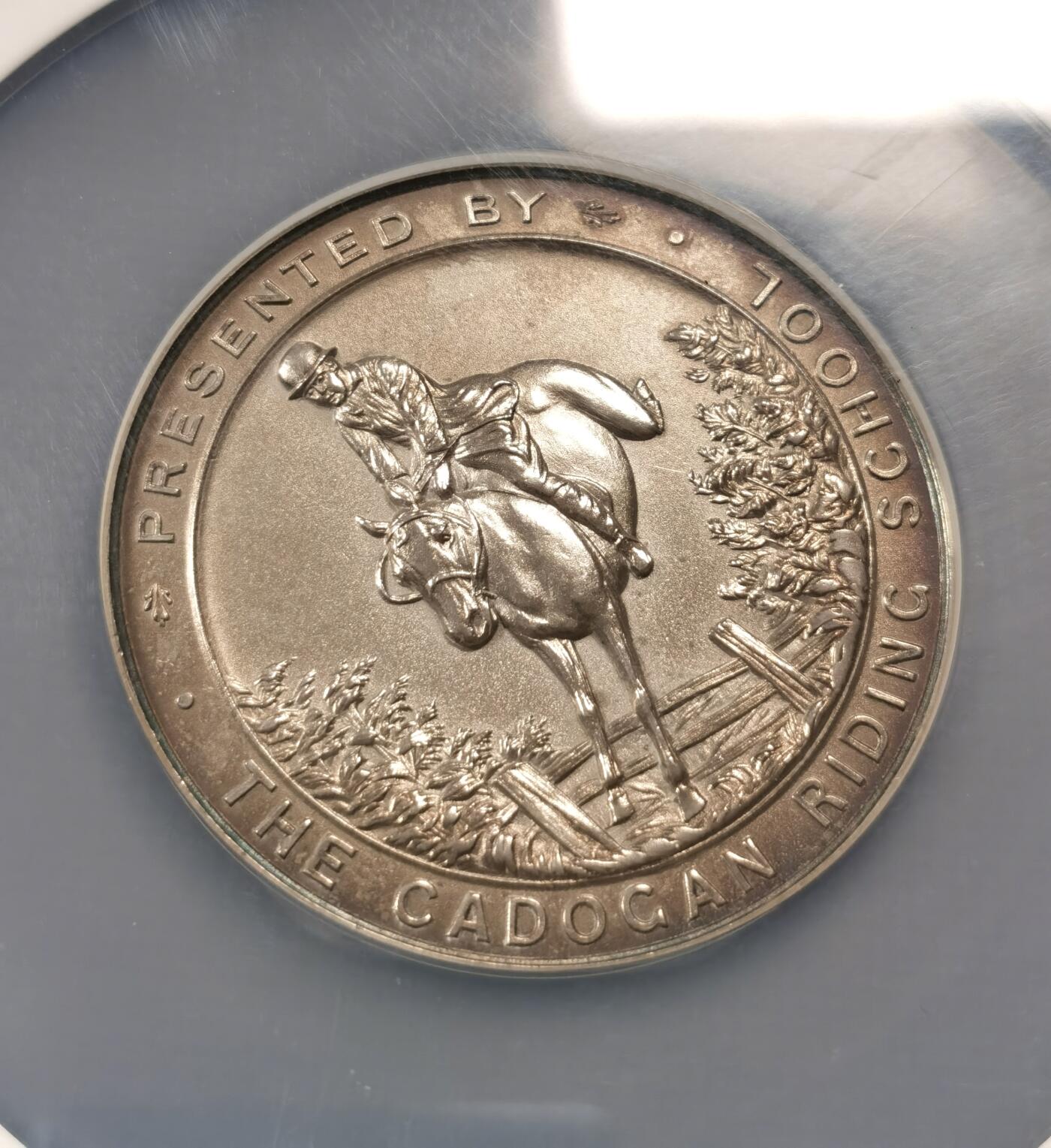  甄臻铺-世界币章拍卖（第19期），送拍享返佣金等优惠多多 NGC-MS64 1935年(按英国银标)英国卡多根马术学校获奖大银章，直径57毫米，银戳全，NGC大盒高分唯一记录，十分稀有