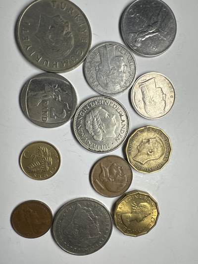 11.26散币、徽章专场 - 外国散币10枚（混）