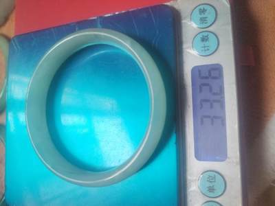 玉石 手串 手镯 手链专场 翡翠飘花手镯。