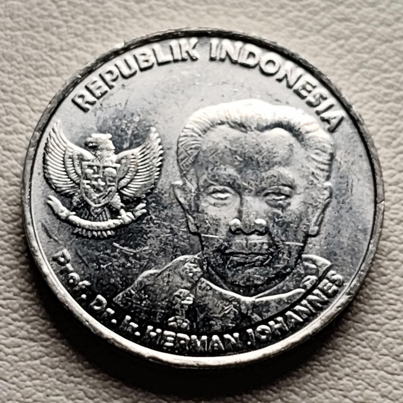泉币菌-第34场-中外散币乐园 原光美品 印度尼西亚100卢比铝币